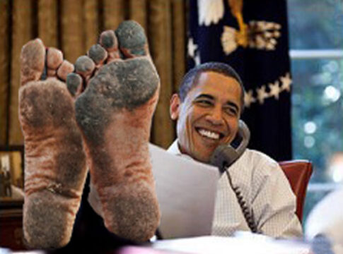 Obama_FeetUp_OVAL-ROOM