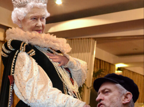 corbyn elizabeth kneel