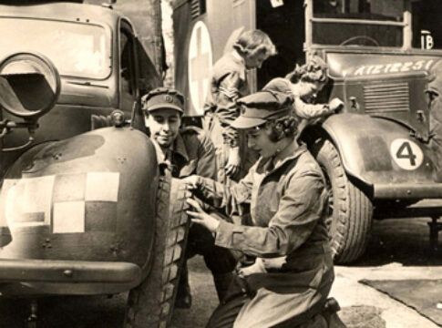 queen ATS tyre change