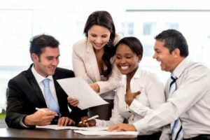 Business-People_Meeting-engaging