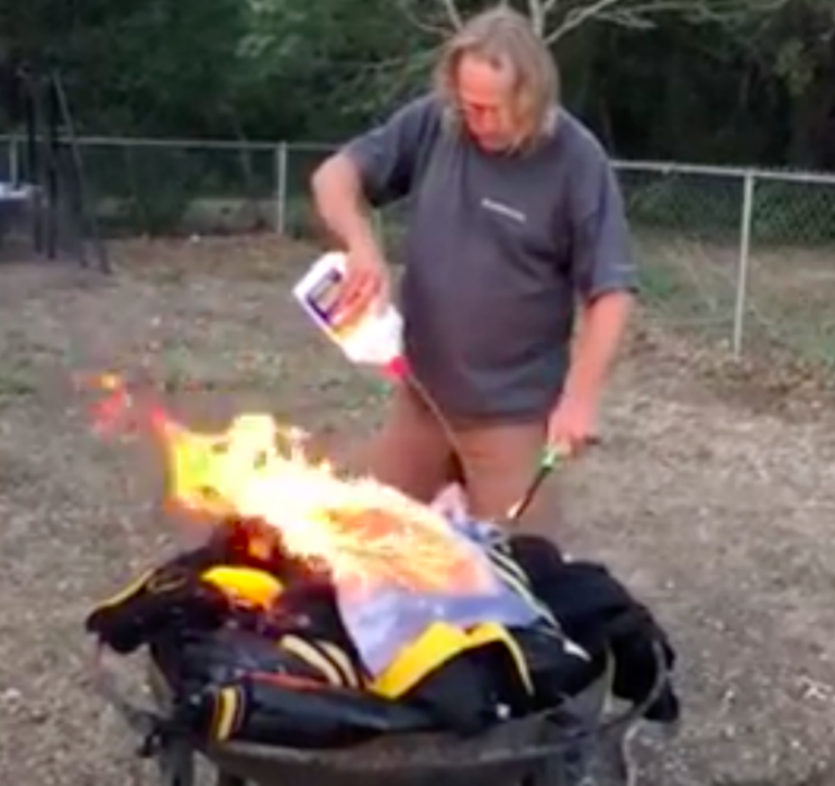 Ex-NFL Fans Welcome to Support Rugby