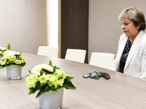 theresa may brexit table gun1