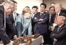 Donald Trump-g7-summit-table-shit