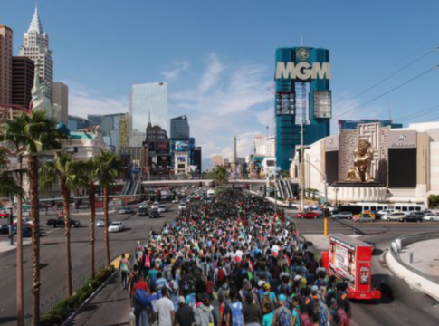 gamblers migrant caravan