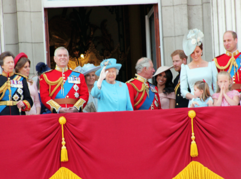 windsors buckingham palace meghan