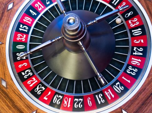 roulette-roulette-wheel-ball-turn