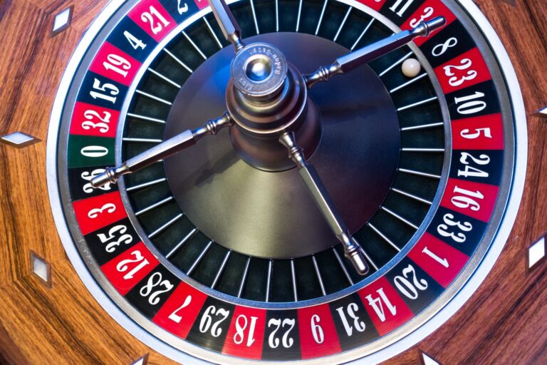 Why do People Play American Roulette? Freedom! That’s Why.