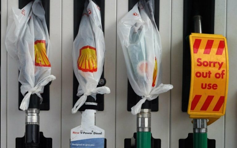 Brexit Direct Action: Motorists Urged to Fill Petrol Tanks Now