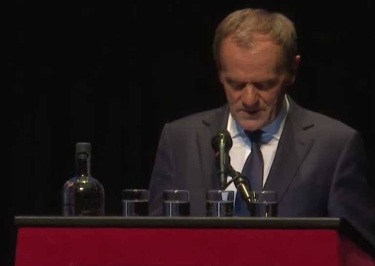 Why Does Donald Tusk Need Four Glasses of Water?