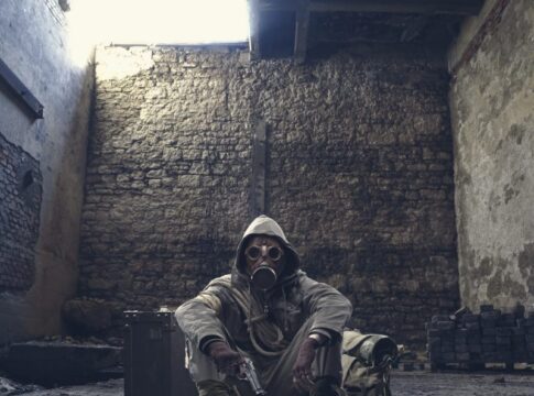 apocalypse disaster gas mask