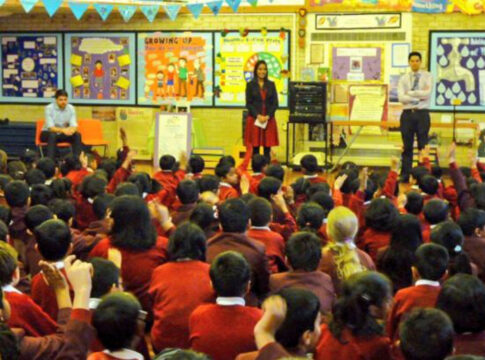 overcrowding schools uk coronavirus superspreaders