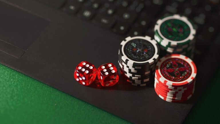 Choosing the Right Online Casino to Make Gambling Safe and Fun