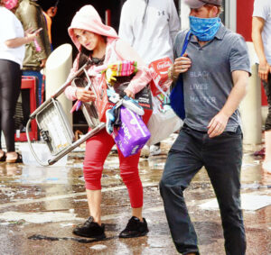 celebrity couple looters