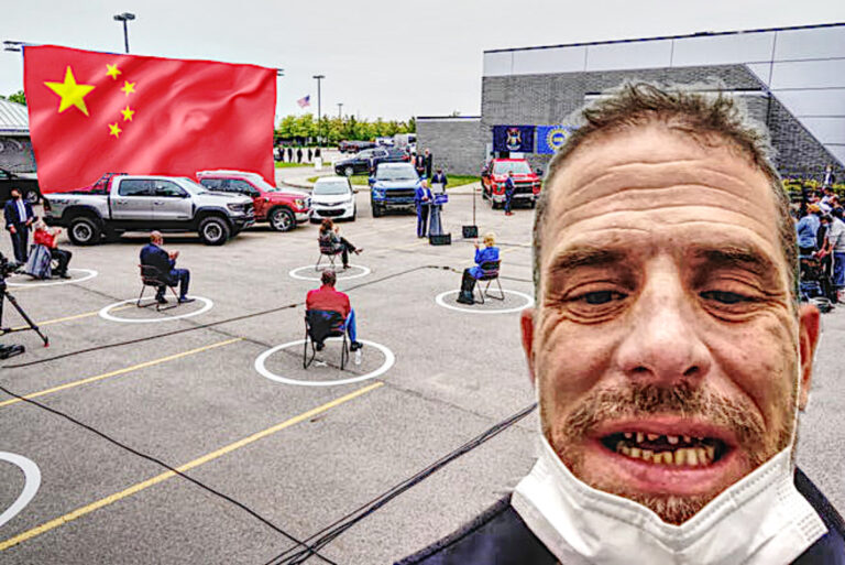 Hunter Biden Supports His Dad at Iowa Rally