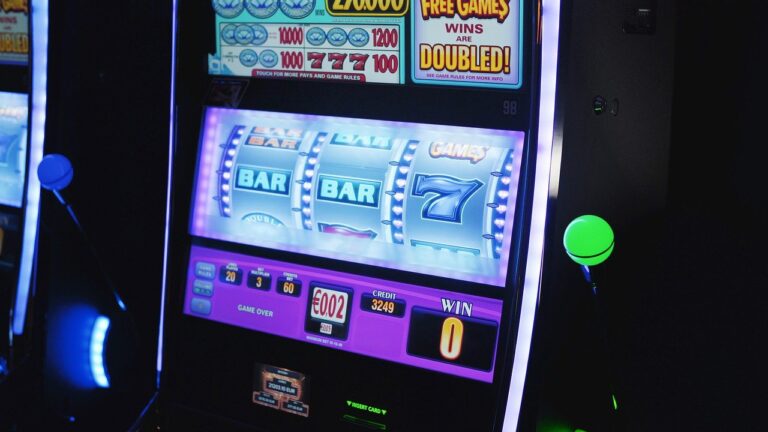 Five Ways to Play Slots in 2022