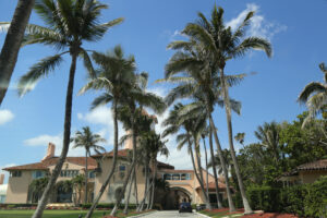 fbi raid trump mar-a-lago