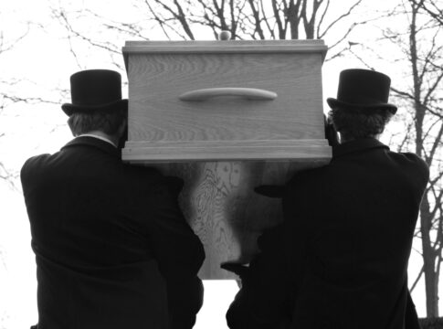 liz truss funeral coffin