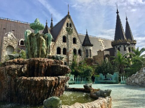 castle bulgaria-2139690_1280