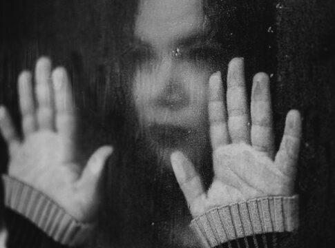 suicide-5127103_1280 managing anxiety Navigating Relationship Challenges