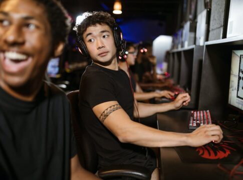 pexels-rdne-stock-project-7915245 Genshin Impact