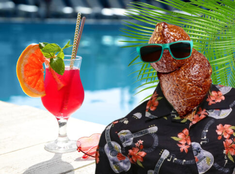 poolside instagram influencer