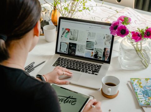 pexels-shkrabaanthony-4348404 business website