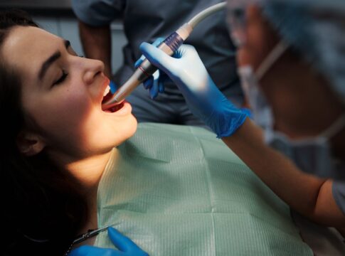 pexels-cedric-fauntleroy-4269934 dentistry