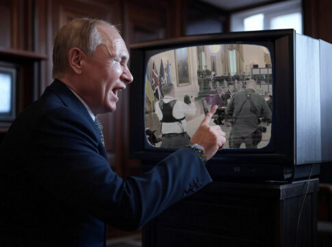 putin-laughing-western-back-slapping-ukraine conference back slapping western idiots