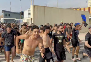 moroccan invasion spain 60,000 migrants